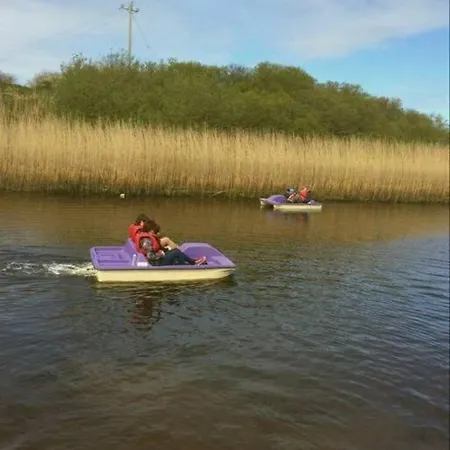 Дом отдыха Luxurious Property, Paddy's Haven, Wild Atlantic Way, County Clare